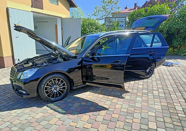 Mercedes-Benz Klasa E cena 62000 przebieg: 223000, rok produkcji 2009 z Torzym małe 529